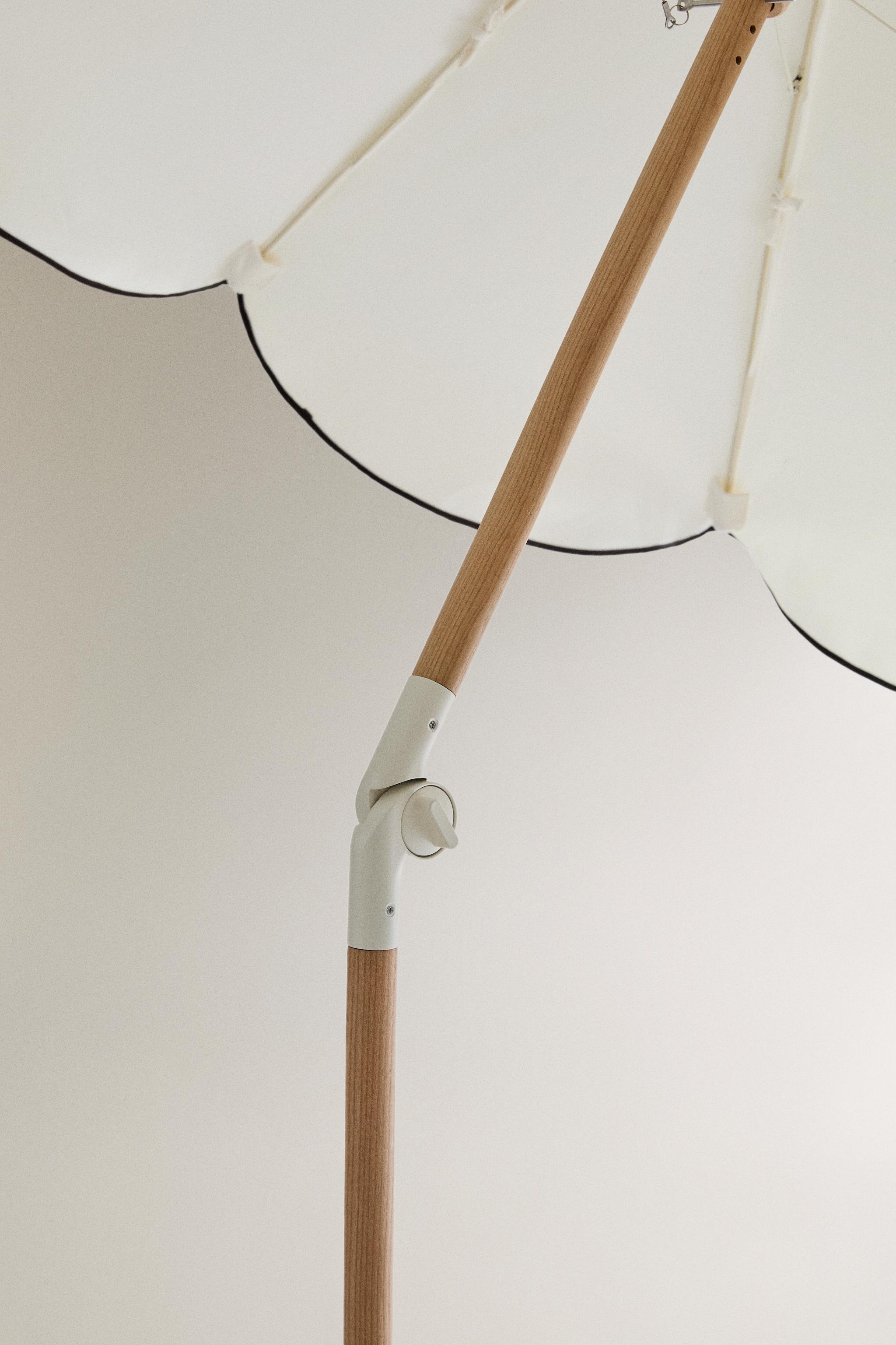 PARASOL DE PLAGE BORD CONTRASTANT (ø 160CM)
